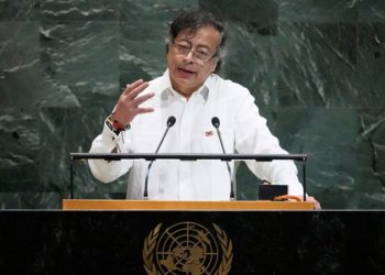 Trump ‘not interested’ in de-escalation with ‘unhinged’ leader of Colombia, White House says